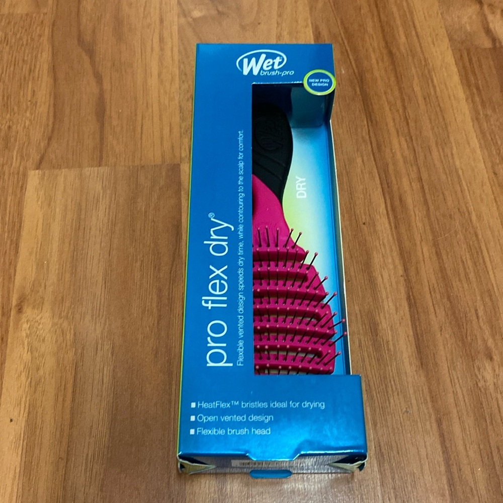 ❤️ Wet Brush Pro Flex Dry Detangler New in Box Pink